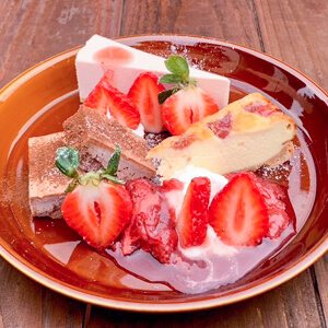 生チョコアイス、レアチーズケーキ、ベイクドチーズケーキ3種盛り合せ